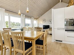 10 Person Holiday Home in Brovst-by Traum