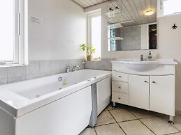 10 Person Holiday Home in Brovst-by Traum