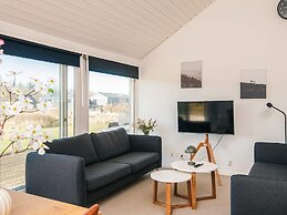 10 Person Holiday Home in Brovst-by Traum