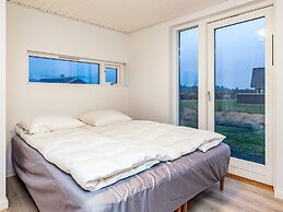 10 Person Holiday Home in Brovst-by Traum