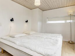 10 Person Holiday Home in Brovst-by Traum