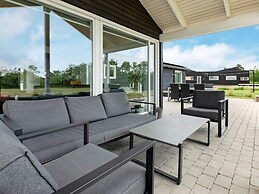 5 Star Holiday Home in Vaeggerlose