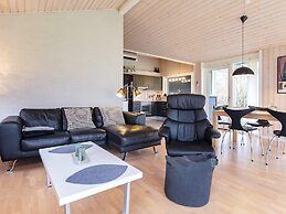 6 Person Holiday Home in Hojslev-by Traum