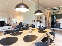 6 Person Holiday Home in Hojslev-by Traum