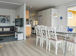 6 Person Holiday Home in Hejls