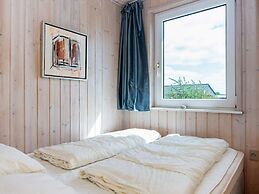 6 Person Holiday Home in Hejls