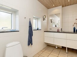 10 Person Holiday Home in Vaeggerlose-by Traum