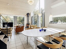 10 Person Holiday Home in Vaeggerlose-by Traum
