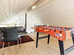 10 Person Holiday Home in Vaeggerlose-by Traum