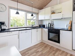 6 Person Holiday Home in Brovst