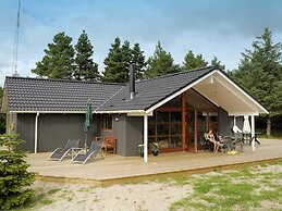 8 Person Holiday Home in Blavand