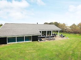 10 Person Holiday Home in Hjorring-by Traum
