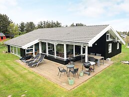 10 Person Holiday Home in Hjorring-by Traum