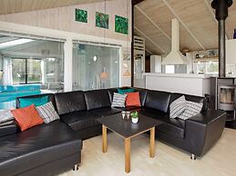 10 Person Holiday Home in Bindslev-by Traum
