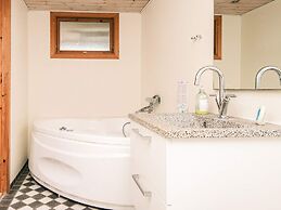 Riveting Holiday Home in Hemmet near Sea