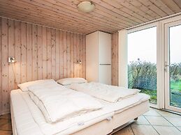 Riveting Holiday Home in Hemmet near Sea