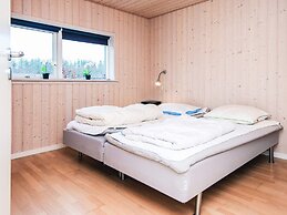 10 Person Holiday Home in Glesborg-by Traum