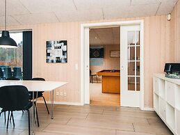 10 Person Holiday Home in Glesborg-by Traum