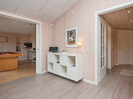 10 Person Holiday Home in Glesborg-by Traum