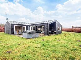 10 Person Holiday Home in Glesborg-by Traum