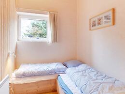 6 Person Holiday Home in Blavand