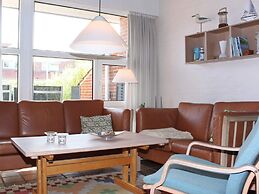 6 Person Holiday Home in Blavand
