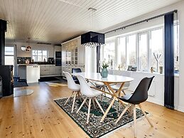 6 Person Holiday Home in Lokken-by Traum