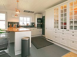 6 Person Holiday Home in Lokken-by Traum