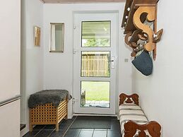 Modern Holiday Home With Large Terrace in Fanø