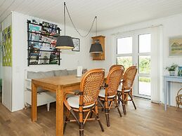 Modern Holiday Home With Large Terrace in Fanø