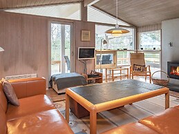 10 Person Holiday Home in Vaeggerlose