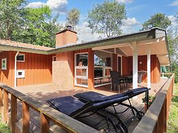 10 Person Holiday Home in Vaeggerlose