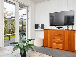 6 Person Holiday Home in Juelsminde-by Traum