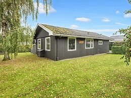 6 Person Holiday Home in Juelsminde-by Traum