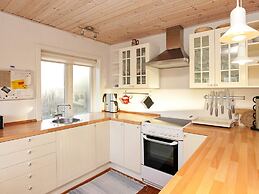 Rustic Holiday Home in Læsø near Sea