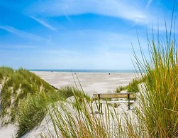 6 Person Holiday Home in Blokhus-by Traum