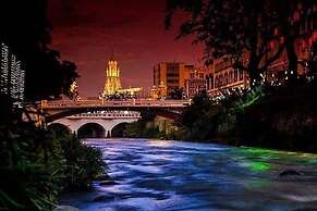 Supercondo! Home Away From Home mi Casa Tu Casa