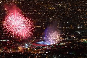 Supercondo! Home Away From Home mi Casa Tu Casa