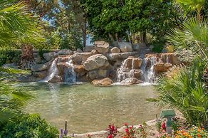 Best Value in Palm Springs for 4 Persons City License146,17751,17753,1