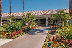 Best Value in Palm Springs for 4 Persons City License146,17751,17753,1