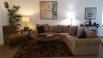 Best Value in Palm Springs for 4 Persons City License146,17751,17753,1