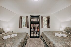 Snowline Cabin #49 - A Newly Remodeled Cabin Perfect for Your Family R