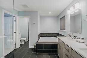 62sl - Hot Tub - Wifi - Fireplace - Pets Ok