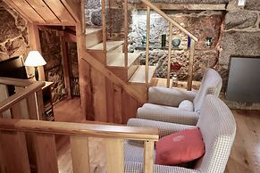 Comfortable Rural Cottage in Ancient Village in the Douro Region