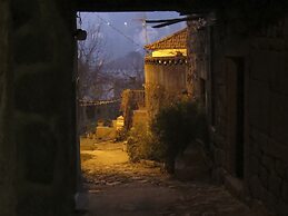 Comfortable Rural Cottage in Ancient Village in the Douro Region