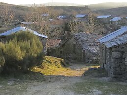 Comfortable Rural Cottage in Ancient Village in the Douro Region