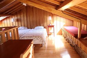 Comfortable Rural Cottage in Ancient Village in the Douro Region