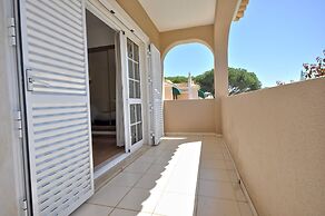 Old Vilage Area Walking Distance to all Amenities