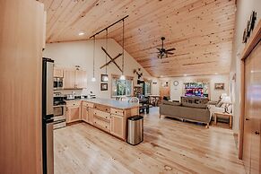 65gs - Hot Tub - Wi-fi - Pets Ok - Bbq