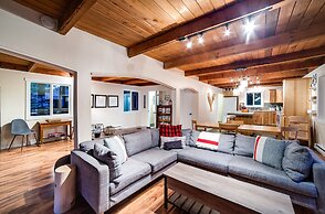 Snowline Cabin 66 - Hot Tub - Wi-fi - 3 Bedroom - Sleeps 10